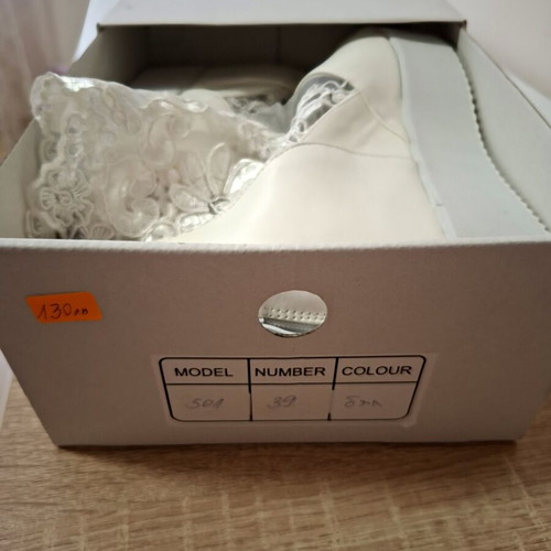 Wedding shoes new, leather and high-quality lace, size 39
