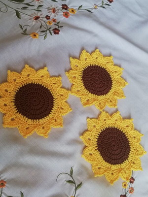 Set of 4 handmade crochet sunflower coasters