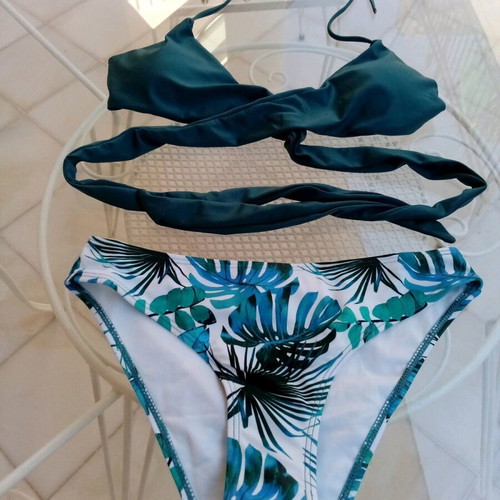 Women's bikini swimsuit new size small