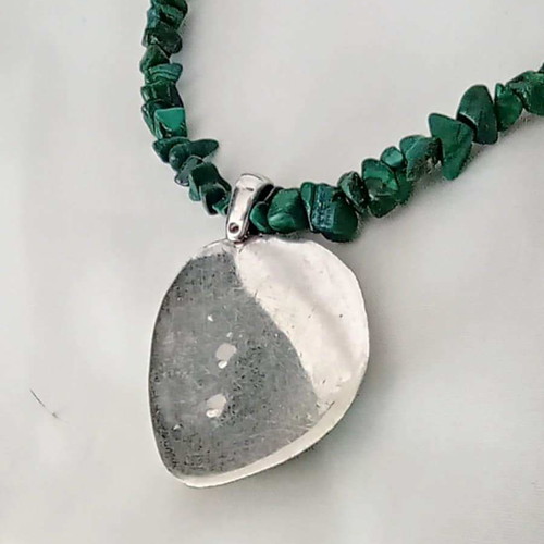 Necklace with natural malachite and 925 silver element new