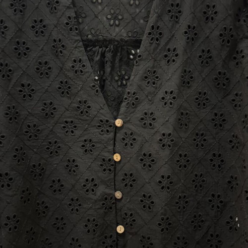 Zara two-piece set with embroidered floral details, like new