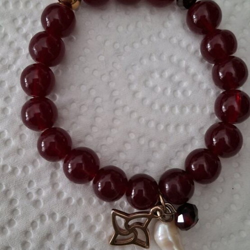 Elastic bracelet with semi-precious stones and pearl like new