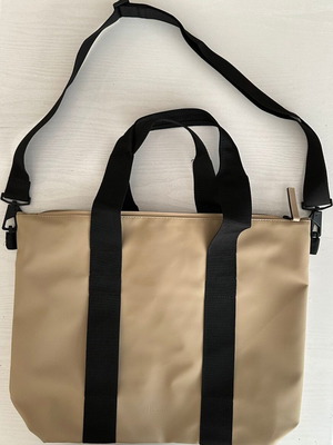 Rains Tote Mini Sand bag like new, waterproof, medium size