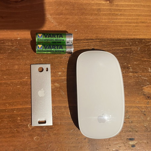 Apple Mouse A1296 used with rechargeable Varta batteries
