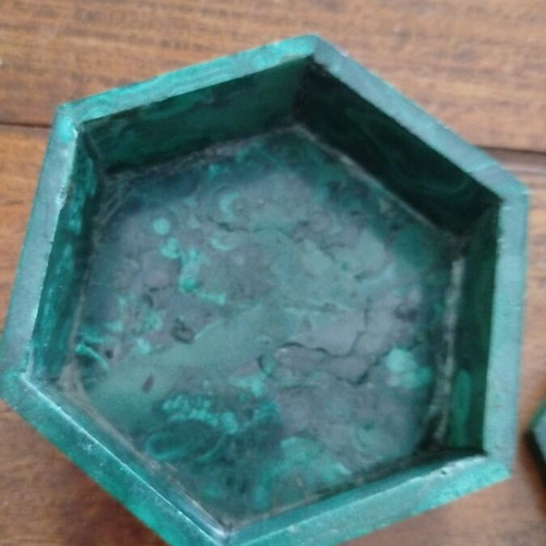 Box made of natural malachite like new