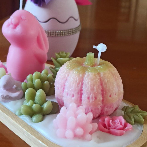 Wax treats new, handmade scented candles