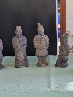 Terracotta Army Miniature Set with Original Box like new