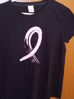 Black T-shirt with pink Alμα Ζωής size M like new
