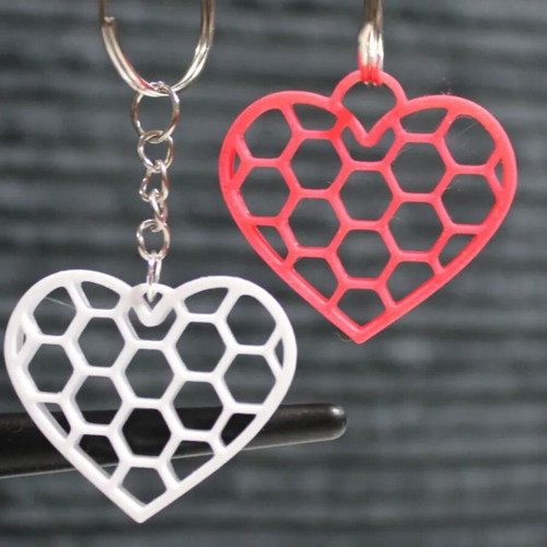 Heart keychain new, available in white and pink