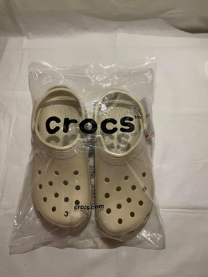Crocs Beige/Sand Classic Clogs new, size 42-43