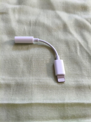 Iphone adapter to 3.5 mm headphone jack