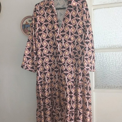 Lumina dress like new, loose fit, size S, black and brown