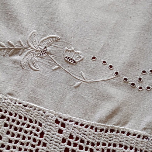 White handmade curtain with wide lace and appliqué embroidery new