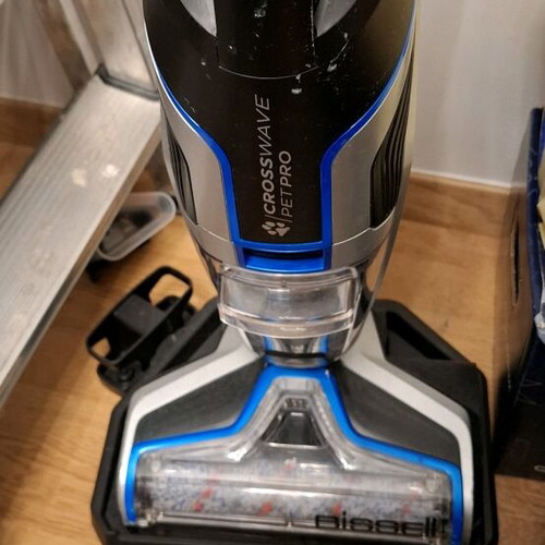 Bissell Pet Pro like new, 2-in-1 vacuum and mop for pets