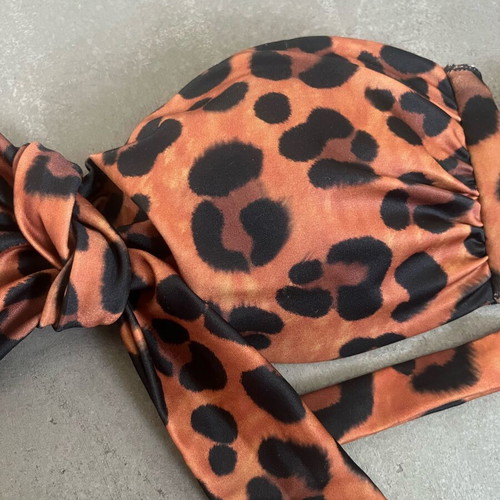 H&M Strapless Leopard Print Women's Swimwear Top like new, size 36