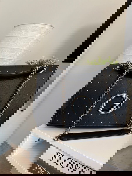 Τσαντα guess