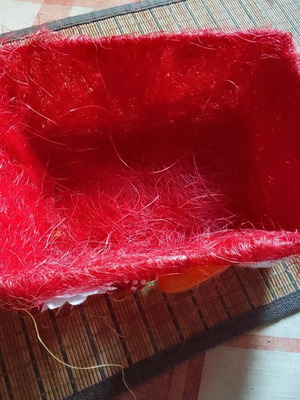 Easter decorative basket red like new