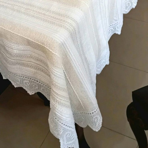 Handwoven Tablecloth with Handmade Lace, New, 2.40×1.90 m, Linen Cotton