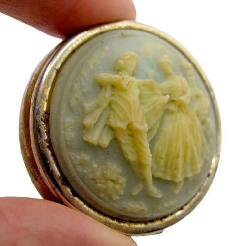Vintage Cameo Pill Box like new with Romantic Dancing Couple