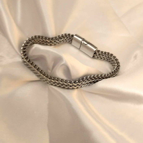 Men's wide 9mm dense weave bracelet made of stainless steel new