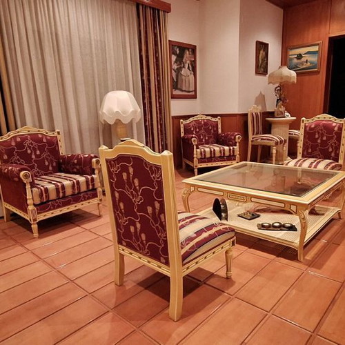 Set of 6 handmade neoclassical seats like new