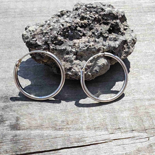 Silver hoop earrings, 925 sterling, 1.6 cm diameter