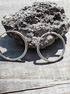 Silver hoop earrings, 925 sterling, 1.6 cm diameter