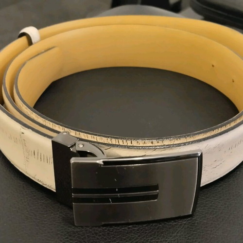 Men's leather belt used, beige, size 120