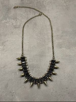 Necklace with spikes like new, black stones and rhinestones