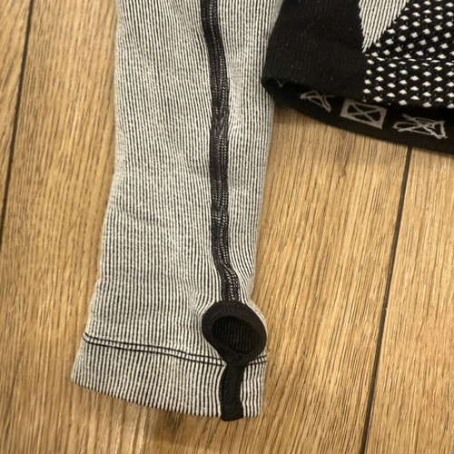 MISBHV Long Sleeve Top like new, sizes 116-122 cm