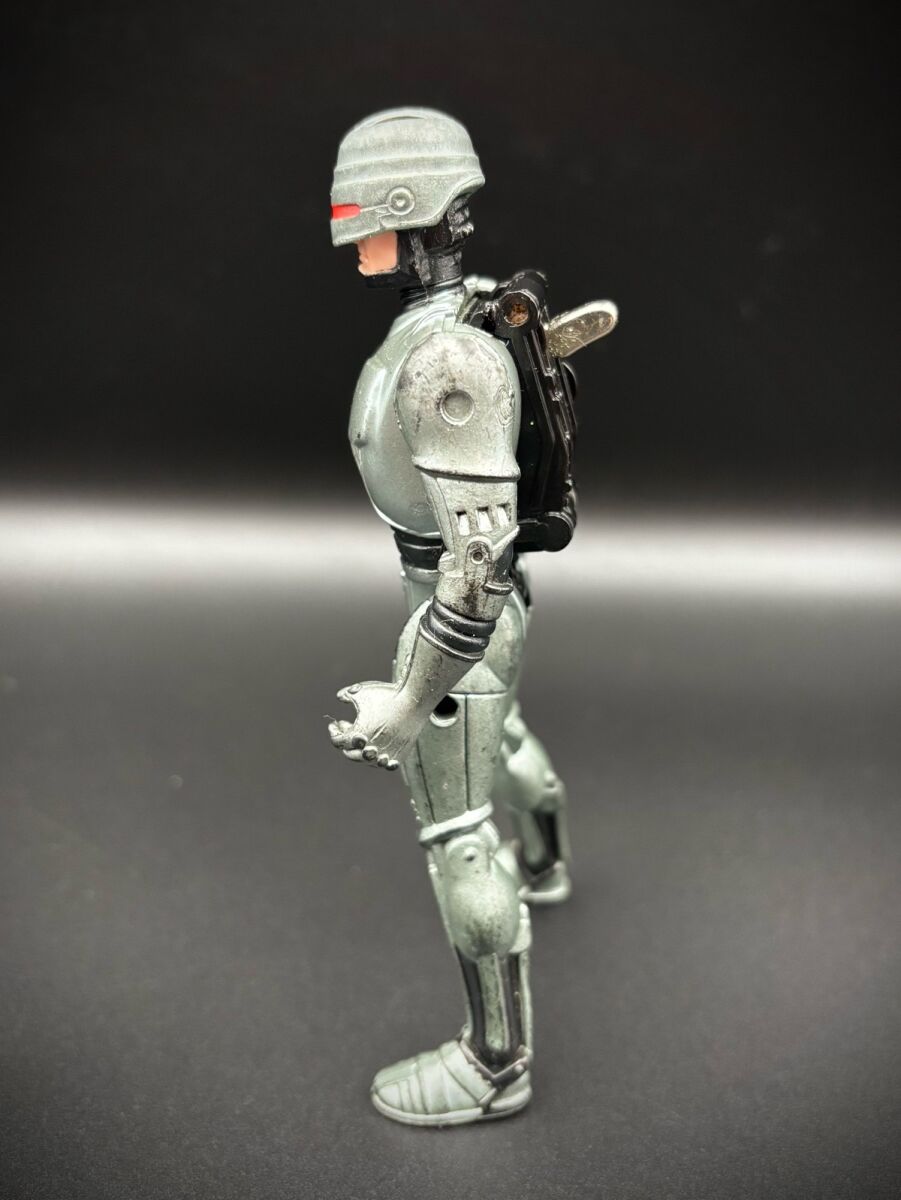 Kenner RoboCop Ultra Police 1988 action… - € 42,00 - Vendora.cy