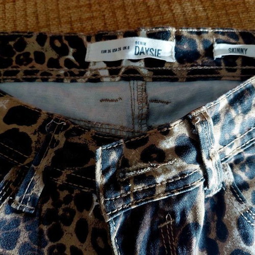Leopard women's denim pants Daisy Street Small like new