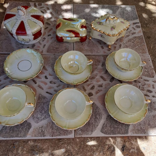 Collectible tea cup set porcelain with gold details like new