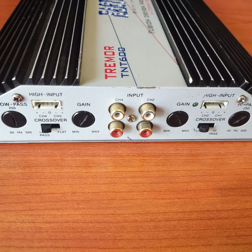 Earthquake Tremor TNT600 4CH amplifier used, car audio