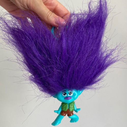 DreamWorks Trolls Band Together Rainbow Pom Poms Keychain used