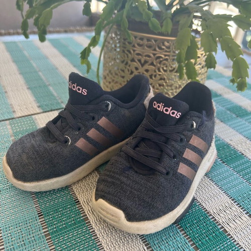 Adidas shoes used, size 20, comfortable for everyday wear
