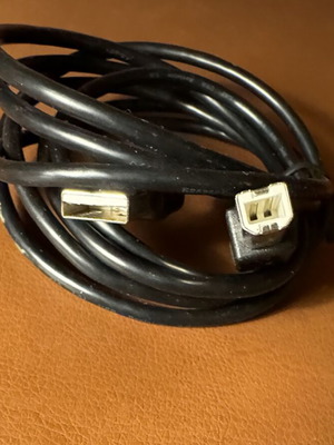 USB 2.0 A to USB B Male Cable 1.3m Like New