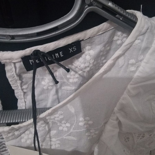 White blouse new, sizes XS and S