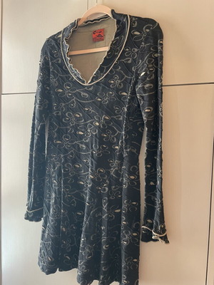 Dress like new, beautiful design