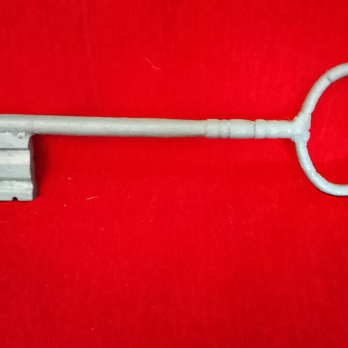 Antique key used, iron, pack of 4 pieces, 1680-1821