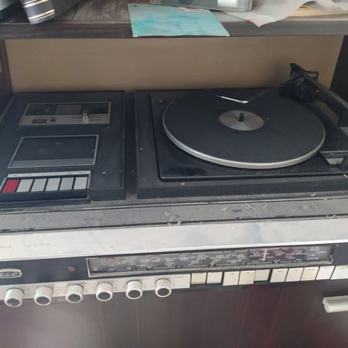 G.E.C stereo system used with radio cassette player, turntable and 41 discs