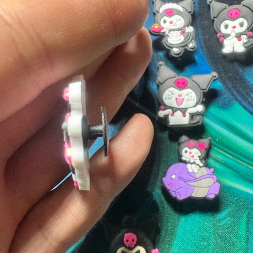 Kuromi charms like new, pack of 7 plus 1 for necklace