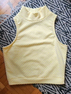 Yellow polka dot THS top like new, short turtleneck