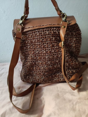 Handmade knitted backpack used with inner lining