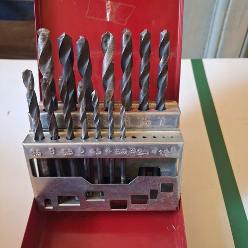 HSS metal drill bit set used, 1–8 mm with metal case