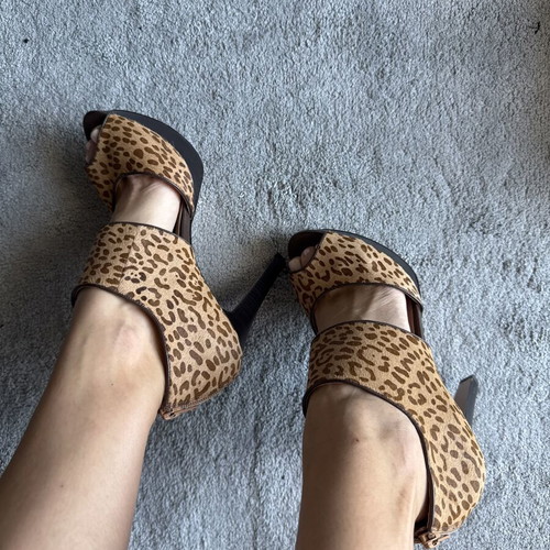 Leather high heels leopard like new, size 39, beige and brown