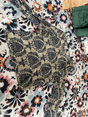 Shein women's blouse like new, size M