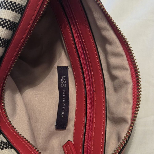 Neseser Marks & Spencer like new, black and white
