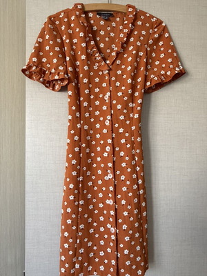 Summer dress Primark size 36 like new, orange with tie