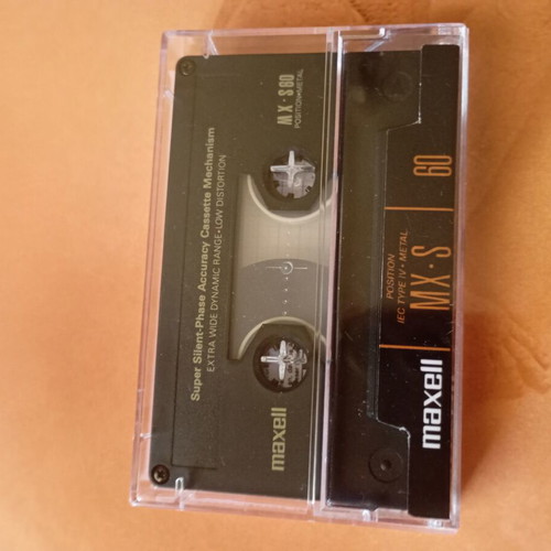 Maxell MX-S60 metal cassette used, super silent phase accuracy